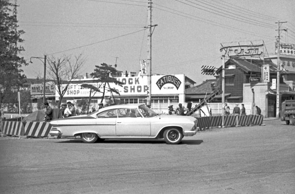 61-2b (097-14) 1961 Dodge Phoenix 2dr Hardtop.jpg